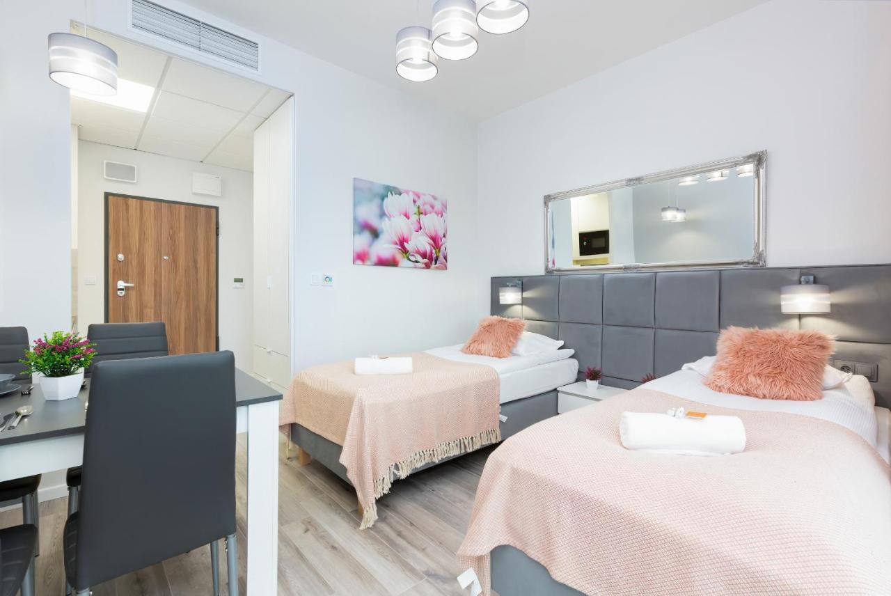 Apartments With Parking Warsaw Business Center By Noclegi Renters 외부 사진